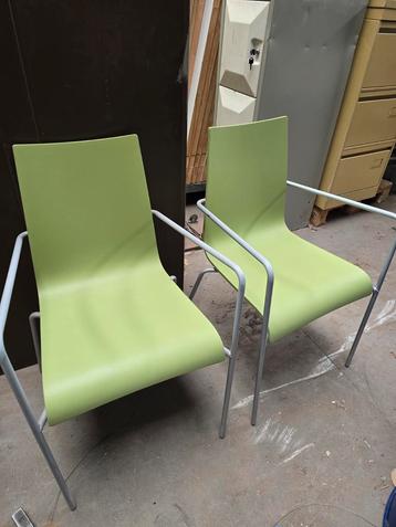 4 chaises robustes avec accoudoirs empilables en aluminium v