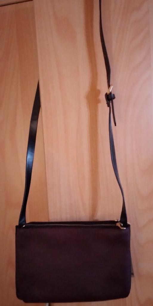Zara tas met verstelbare schouderriem. Nieuw., Handtassen en Accessoires, Tassen | Schoudertassen, Nieuw, Overige merken, Ophalen