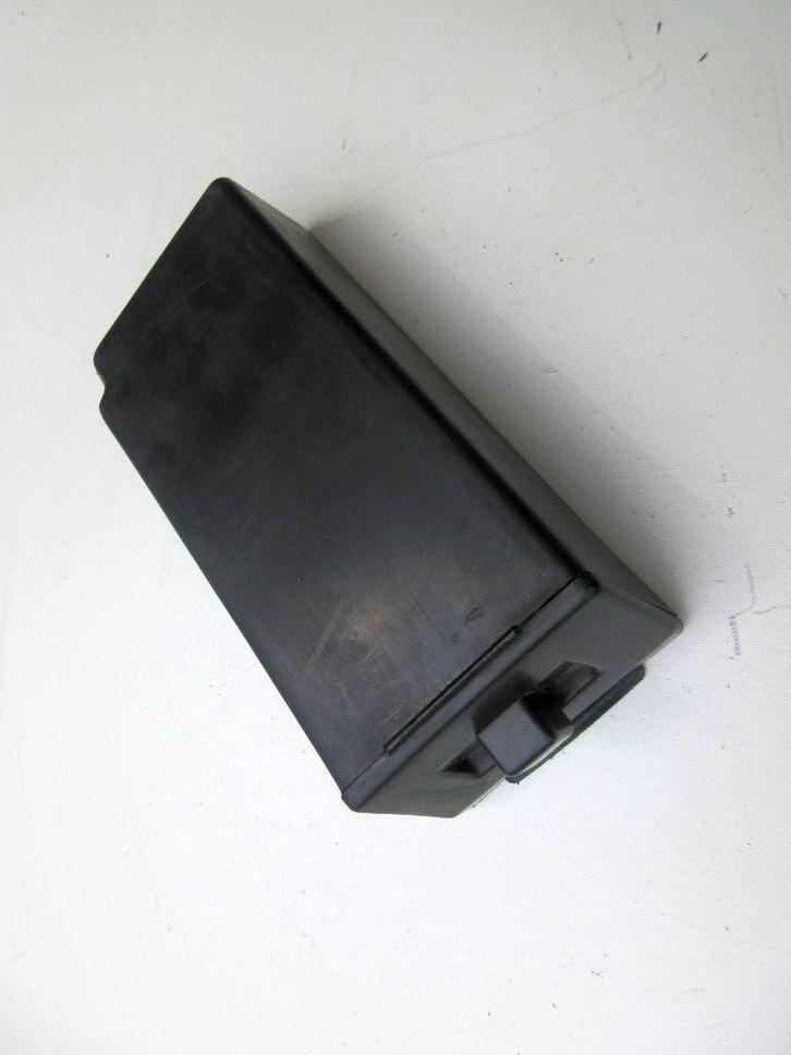 Kawasaki GPZ600 opbergvak gereedschapbak GPZ 600 R tooltray, Motoren, Onderdelen | Kawasaki, Gebruikt, Ophalen of Verzenden