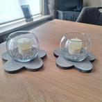 Theelichthouders, Enlèvement