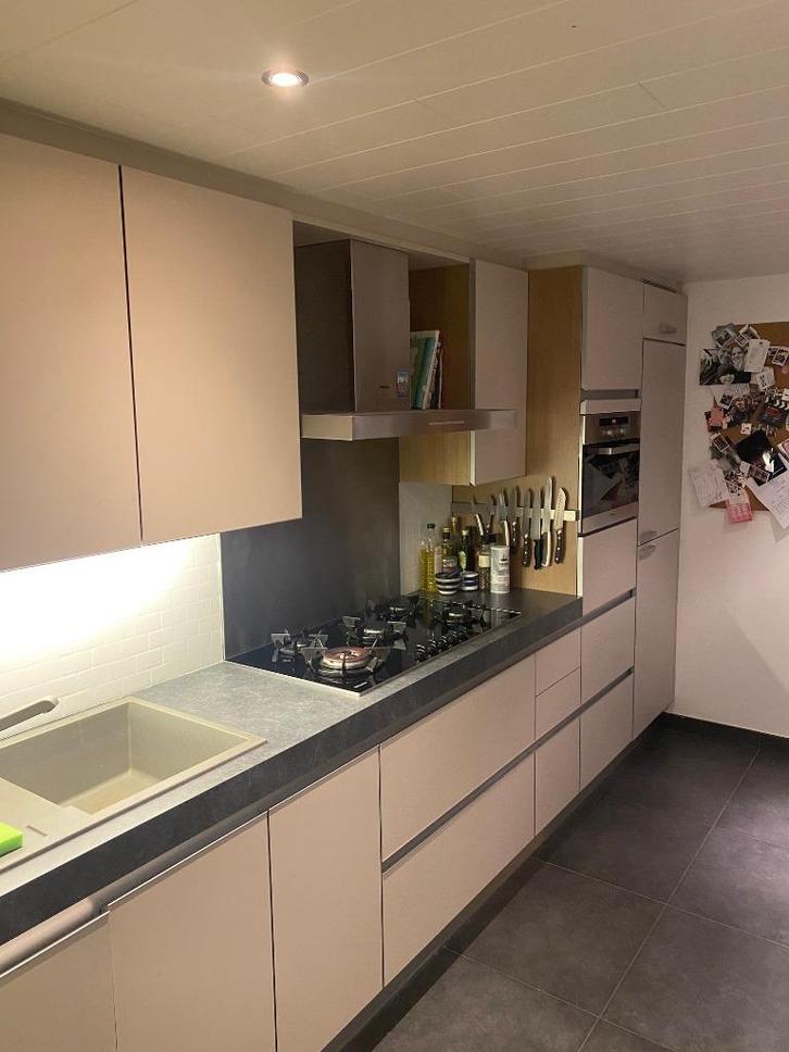 Complete keuken inclusief toestellen – zelf uit te breken, Huis en Inrichting, Keuken | Complete keukens, Gebruikt, Hoekkeuken