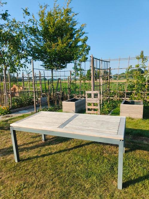 Deugdelijke kwaliteitsvolle teaken tafel, Tuin en Terras, Tuintafels, Gebruikt, Ophalen