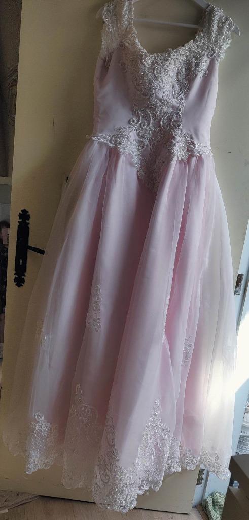 robe de mariée année vintage 1990 légèrement rosée + voile, Vêtements | Femmes, Vêtements de mariage & Accessoires de mariage