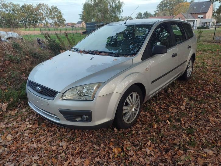 Ford focus airco, parkeersensoren, cruisecontrol,...., Auto's, Ford, Particulier, Focus, Ophalen