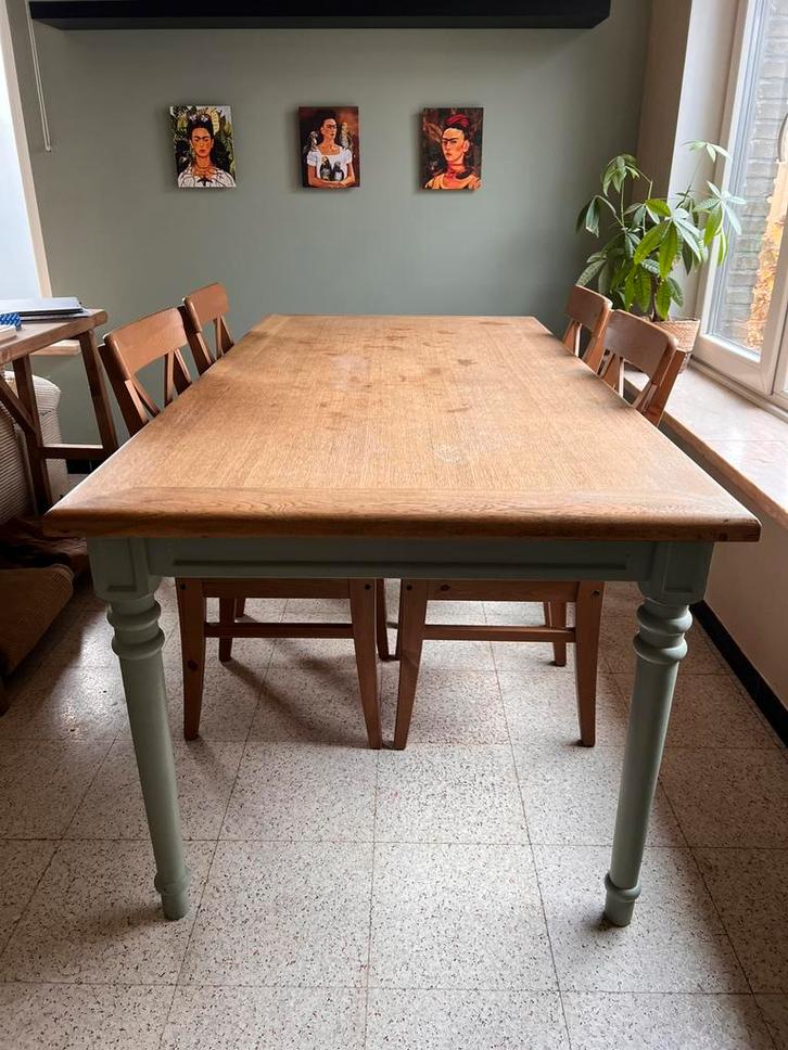 Vol houten stevige tafel / prijs bespreekbaar, Huis en Inrichting, Tafels | Eettafels, Gebruikt, 50 tot 100 cm, 150 tot 200 cm