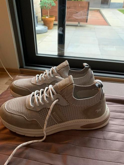 Mustang sneakers maat 42, Kleding | Heren, Schoenen, Nieuw, Sneakers, Overige kleuren, Ophalen