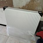 Nieuwe radiator 90x90x10, Doe-het-zelf en Bouw, Ophalen, Nieuw, Radiator