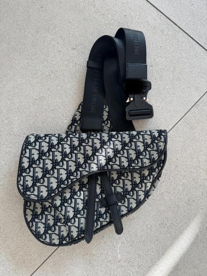 Knappe replica Dior 1:1 saddle handbag., Handtassen en Accessoires, Tassen | Rugtassen, Zo goed als nieuw, Ophalen