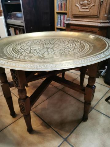 Gebeitelde Marokkaanse koperen tafel, Antiek en Kunst, Ophalen of Verzenden