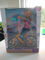 NIEUW Lucie pop met fiets, Enlèvement ou Envoi, Neuf, Barbie