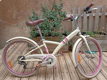 Btwin poply 500 24" roze crèmekleurige fiets 8 tot 10 jaar beschikbaar voor biedingen