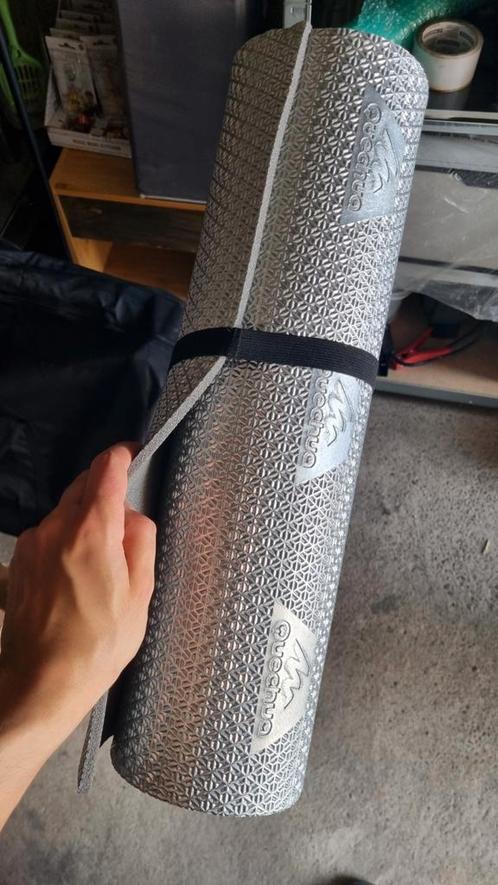 Kit randonnée – Matelas MT100 + Coussin MT500 – Neufs, Caravans en Kamperen, Kampeeraccessoires, Nieuw, Ophalen