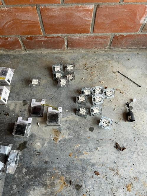 electrische schakelaars, Doe-het-zelf en Bouw, Bouwverlichting, Nieuw, Overige typen, Ophalen of Verzenden