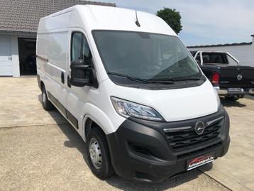 opel movano van 2023 met lichte schade beschikbaar voor biedingen