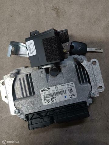 Computer sleutel Peugeot 107 ('06-'14) 89780h021 896610h250 beschikbaar voor biedingen