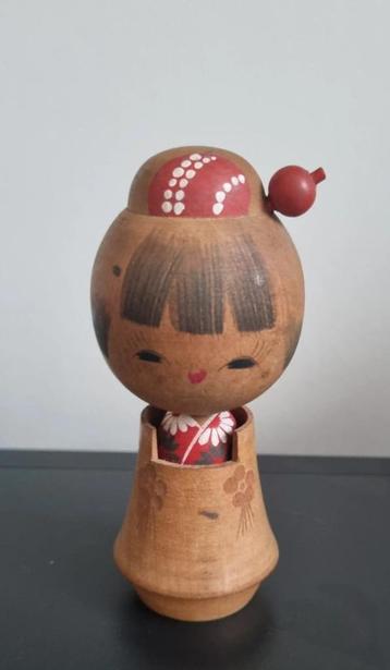 Separate Kokeshi de Midori Sato