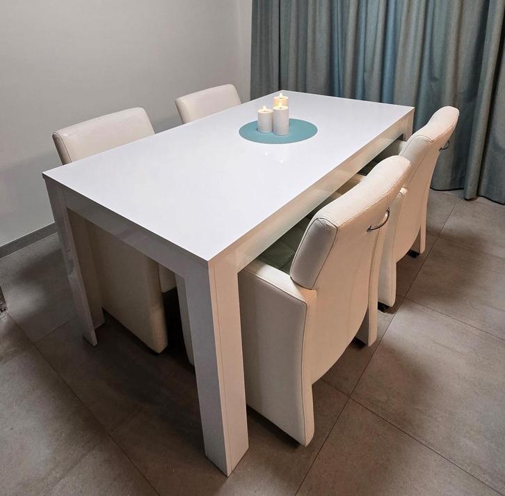 Eettafelset Hooglans wit tafel met 4 lederen eetafel stoelen, Huis en Inrichting, Tafels | Eettafels, Gebruikt, 50 tot 100 cm