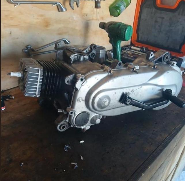 Zip 70cc plug and play blok ook te ruil, Fietsen en Brommers, Scooters | Piaggio, Zip, Ophalen of Verzenden