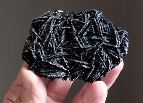 Hematiet en kwarts van Sophoz, Frankrijk, Verzamelen, Mineralen en Fossielen, Mineraal, Ophalen of Verzenden