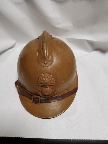 Casque Adrian modèle 1915 de troupe, infanterie de Marine mo disponible aux enchères