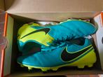 Nike Tiempo maat 45 nooit gedragen, Sport en Fitness, Ophalen of Verzenden, Nieuw