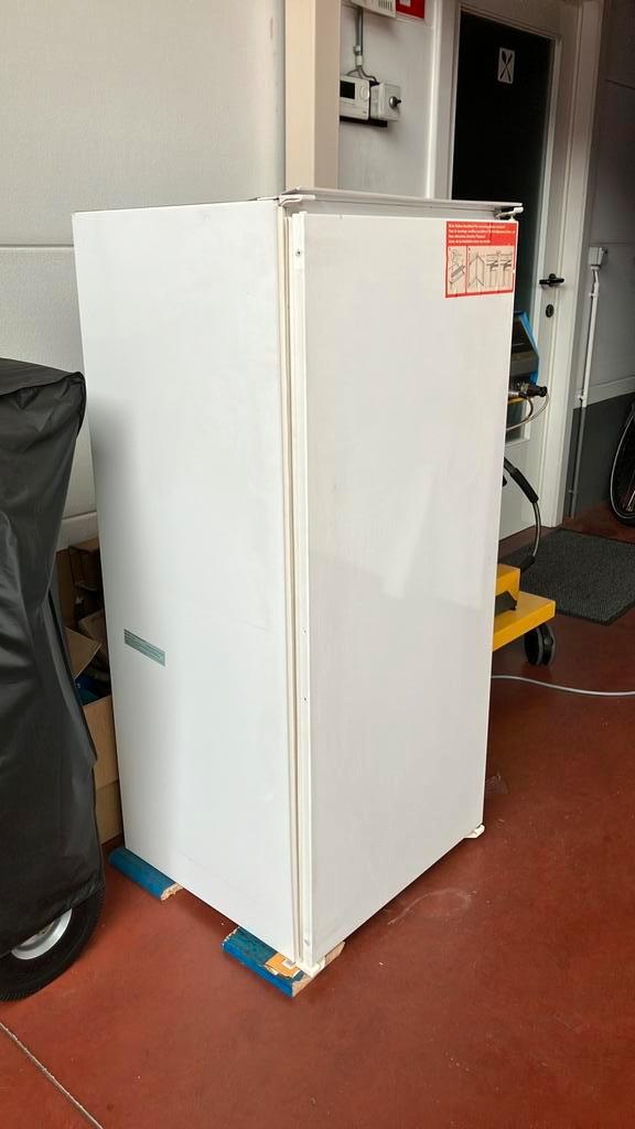 Frigo, koelkast Miele, Elektronische apparatuur, Koelkasten en IJskasten, Zo goed als nieuw, Ophalen