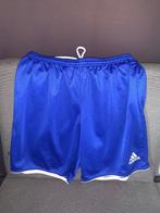 Short adidas foot, Sports & Fitness, Football, Enlèvement ou Envoi, Pantalon, Taille L, Neuf