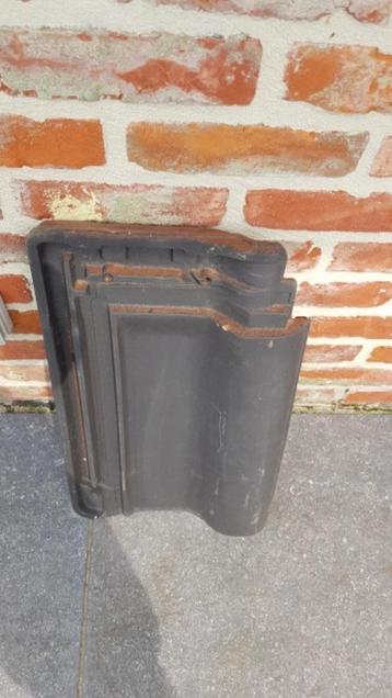 100 stuks Ceramische dakpannen Huguenot H2 “S” beschikbaar voor biedingen