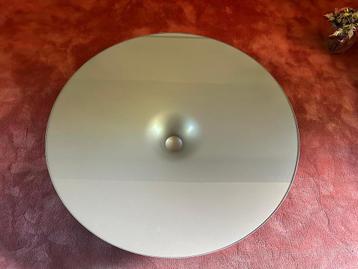 Roche-Bobois „Ovni” tafel  beschikbaar voor biedingen