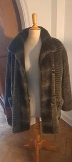 Manteau fausse fourrure gris  taille 38, Enlèvement, Gris