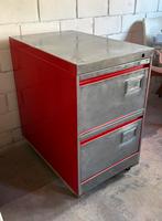 gerestaureerde archiefkast - rood/zilver/blauw, Huis en Inrichting, Kasten | Roldeurkasten en Archiefkasten, Ophalen, Minder dan 50 cm