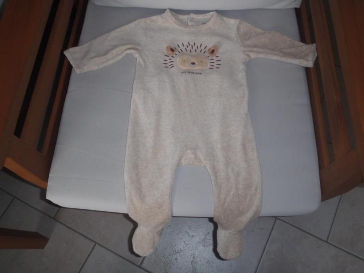 pyjama maat 74, Kinderen en Baby's, Babykleding | Maat 74, Zo goed als nieuw, Jongetje, Nacht- of Onderkleding, Ophalen of Verzenden