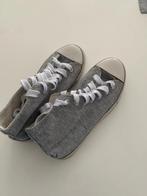 Lichtgrijze hoge sneakers maat 38, Ophalen of Verzenden, Sneakers