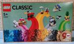 Lego Classic 11021 90 jaar spelen, Ophalen of Verzenden, Nieuw, Complete set, Lego