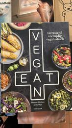 Mo Wyse - Eat vegan, Ophalen of Verzenden, Hoofdgerechten, Mo Wyse; Shannon Martinez, Zo goed als nieuw
