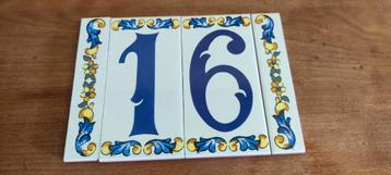 Spaanse huisnummers in keramiek  beschikbaar voor biedingen