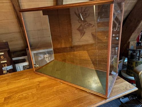 Mooi vintage vitrinekastje, Antiek en Kunst, Curiosa en Brocante, Ophalen