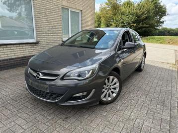 Opel Astra Astra 1.4i Cosmo full navi xenon (bj 2012) beschikbaar voor biedingen