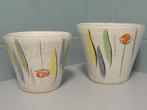 2 Vintage cache-pots 60's. Scheurig., Ophalen