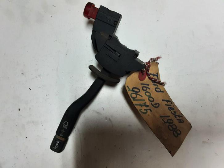 SCHAKELAAR Ford Fiesta 2 (01-1983/11-1989) (84FG13B302BA), Auto-onderdelen, Dashboard en Schakelaars, Ford, Gebruikt