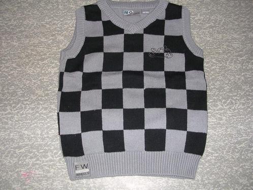 SPLINTERNIEUW jongens debardeur. Maat 98-104, Kinderen en Baby's, Kinderkleding | Maat 98, Nieuw, Jongen, Trui of Vest, Ophalen of Verzenden