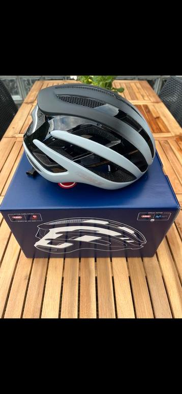 Abus airbreaker (M) q36.5 kleuren beschikbaar voor biedingen