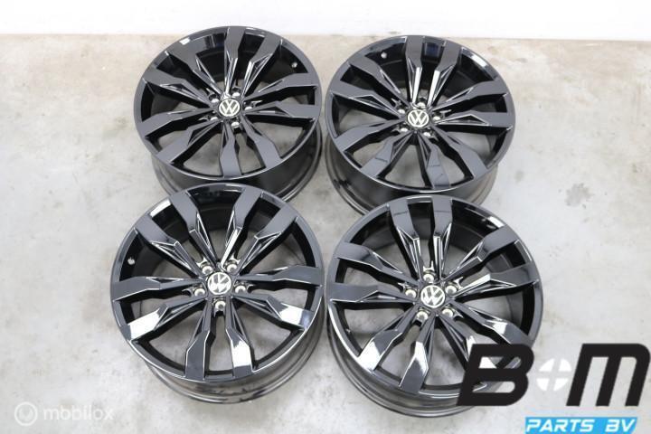 ORIGINEEL! 20 inch Suzuka velgen VW Tiguan 5NN601025Q, Auto-onderdelen, Banden en Velgen, Velg(en), Gebruikt