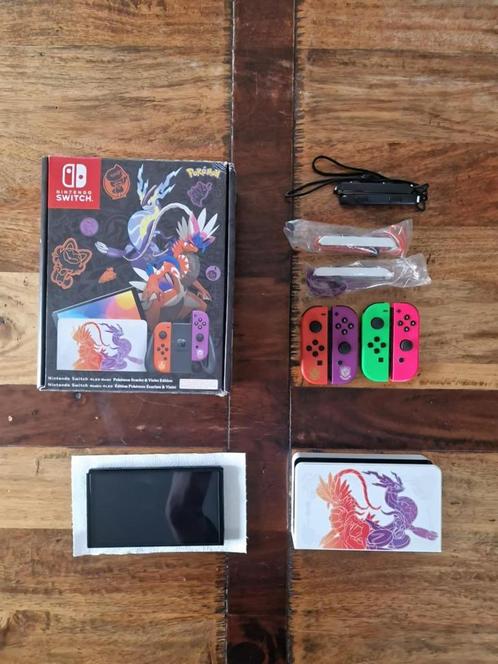 Nintendo Switch OLED, Pokémon Scarlet en Violet, Games en Spelcomputers, Spelcomputers | Nintendo Switch, Zo goed als nieuw, Switch OLED