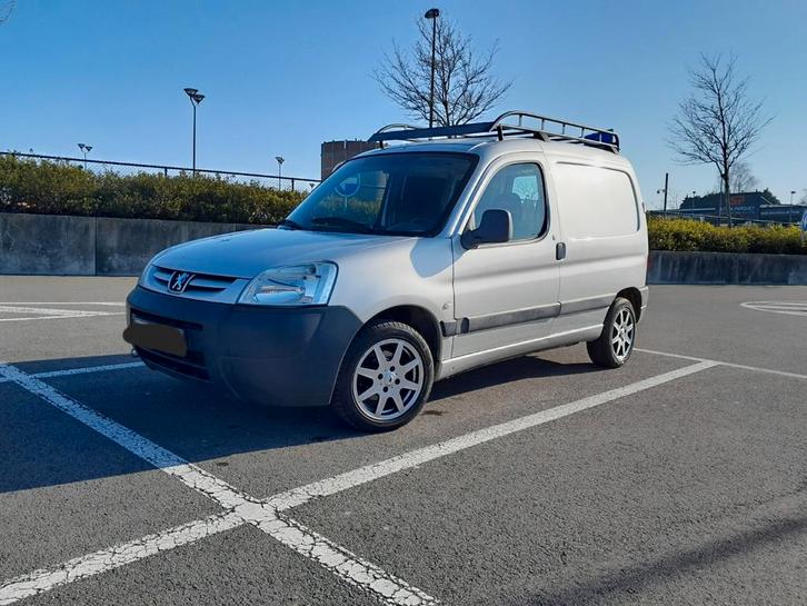 Peugeot Partner 1.9D bestelwagen, Auto's, Bestelwagens en Lichte vracht, Particulier, Peugeot, Diesel, Onderhoudsboekje, Ophalen