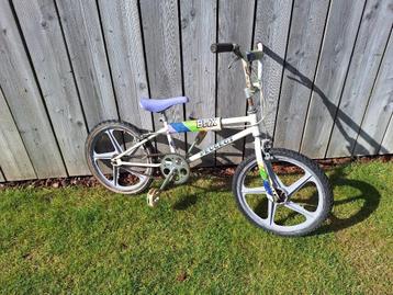 Retro BMX Peugeot  beschikbaar voor biedingen