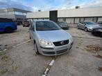 Volkswagen Polo 1.2 BENZINE BJ.2005 RADIO, Auto's, Stof, Gebruikt, Zwart, 4 cilinders