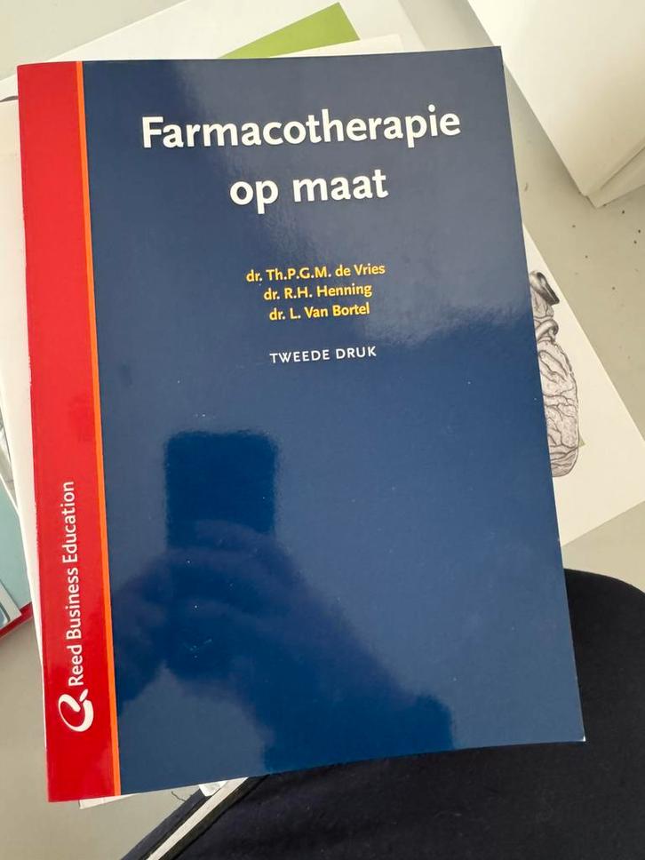 Th.P.C.G.M de Vries - Farmacotherapie op Maat, Boeken, Wetenschap, Zo goed als nieuw, Ophalen