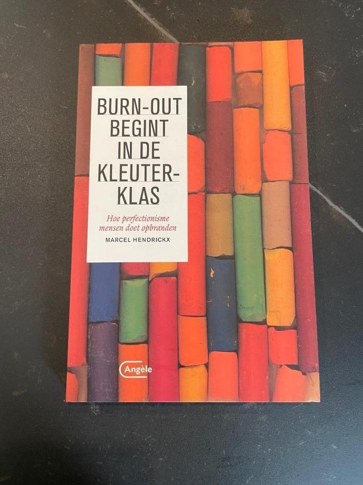 Buren-out begint in de kleuterklas, Boeken, Romans, Zo goed als nieuw, België, Ophalen of Verzenden