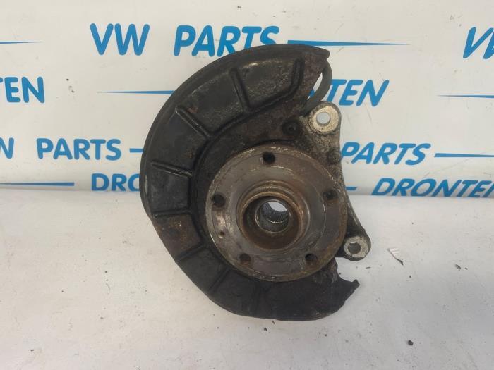 Fusee houder rechts-voor van een Volkswagen Passat, Auto-onderdelen, Ophanging en Onderstel, Volkswagen, Gebruikt, 3 maanden garantie